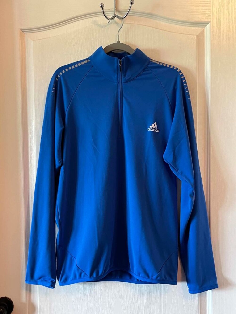 Adidas Men's Golf Quarter Zip Pullover Shoulder Stripes and mock neck size Small